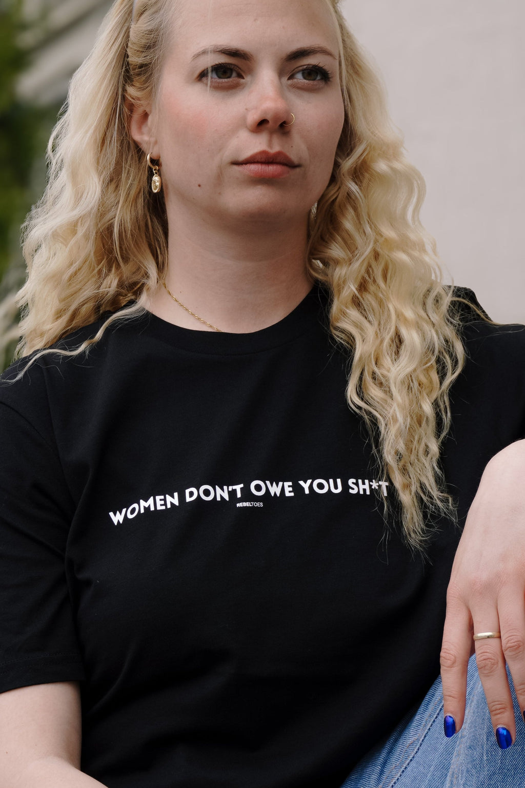 Women dont owe you sh*t - shirt (black)